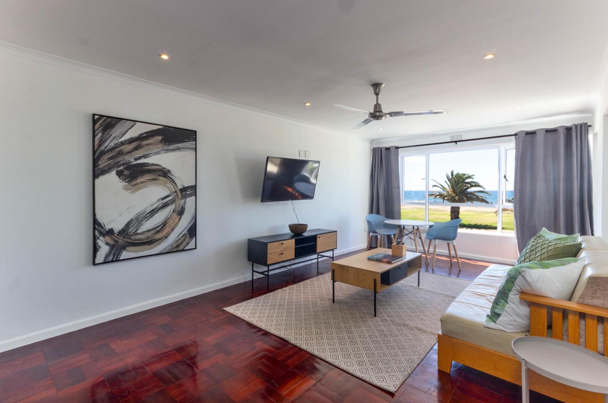 Mouille Point Apartments 케이프타운 객실 사진