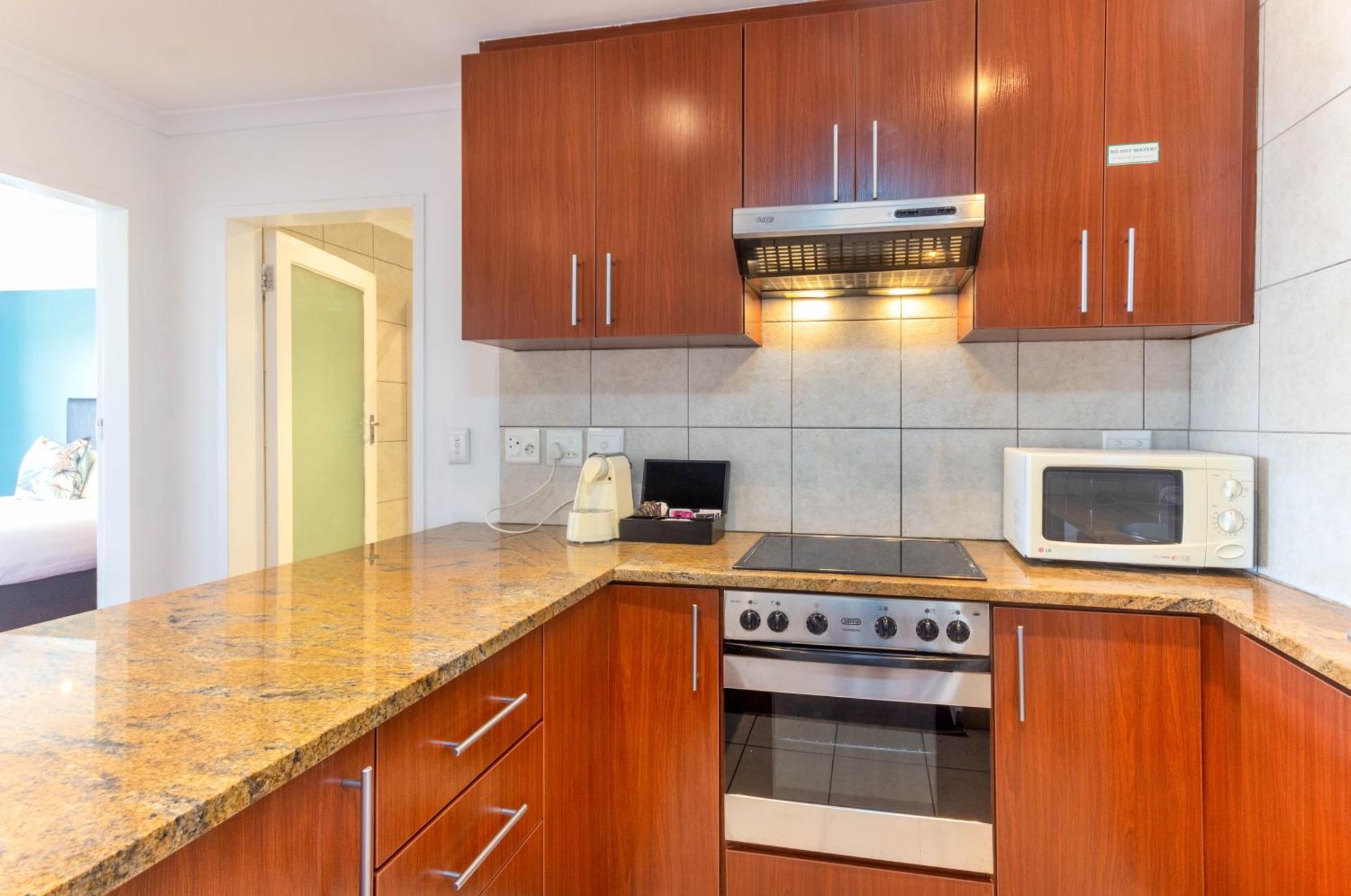 Mouille Point Apartments 케이프타운 객실 사진