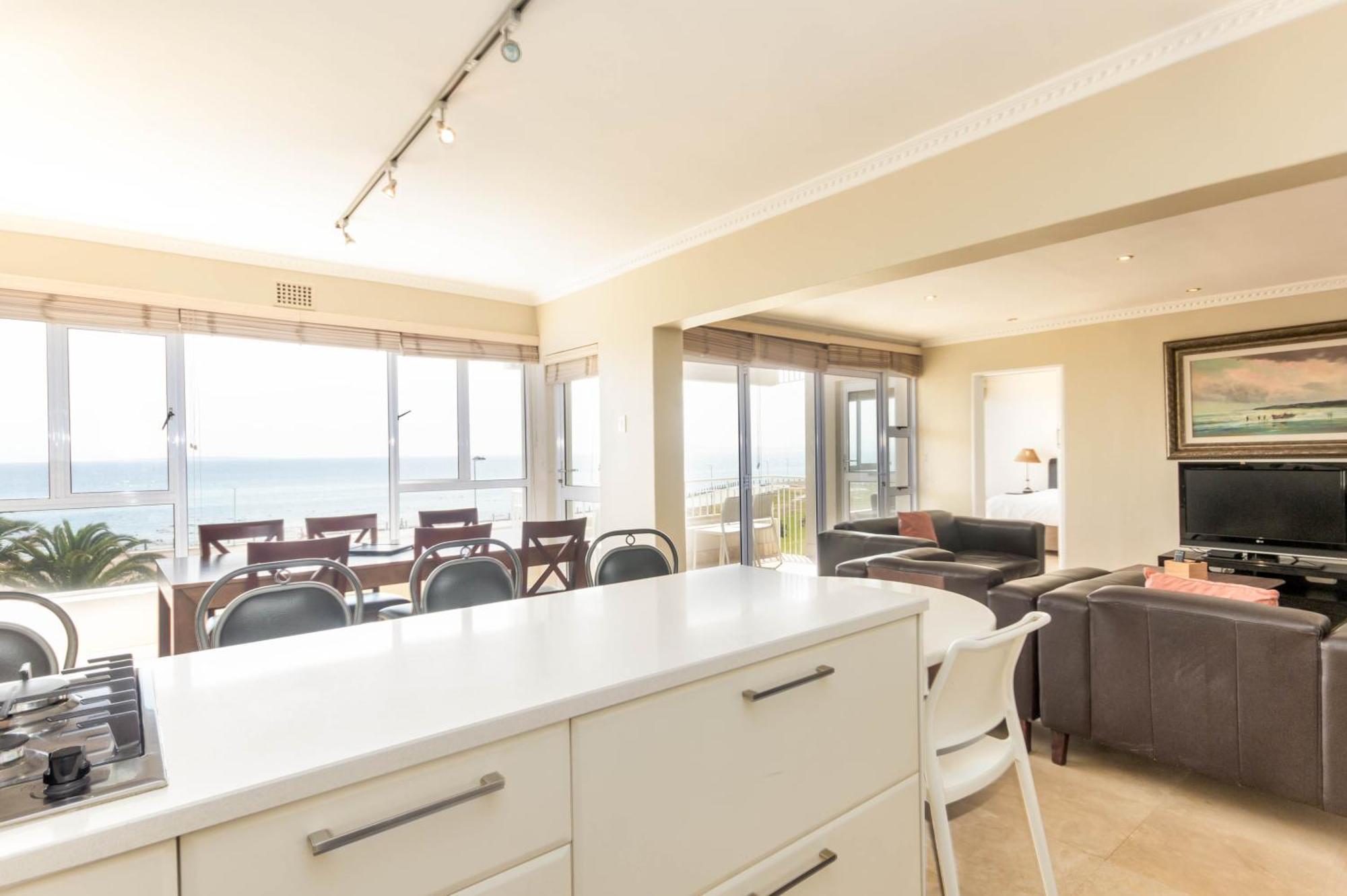 Mouille Point Apartments 케이프타운 객실 사진
