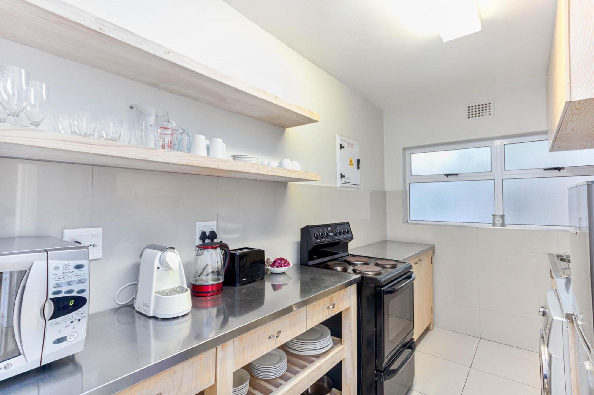 Mouille Point Apartments 케이프타운 객실 사진