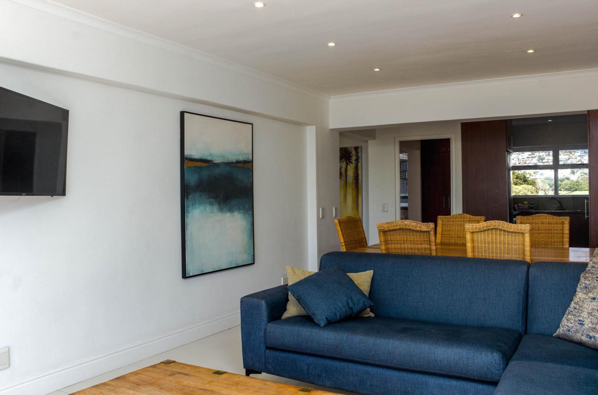 Mouille Point Apartments 케이프타운 객실 사진