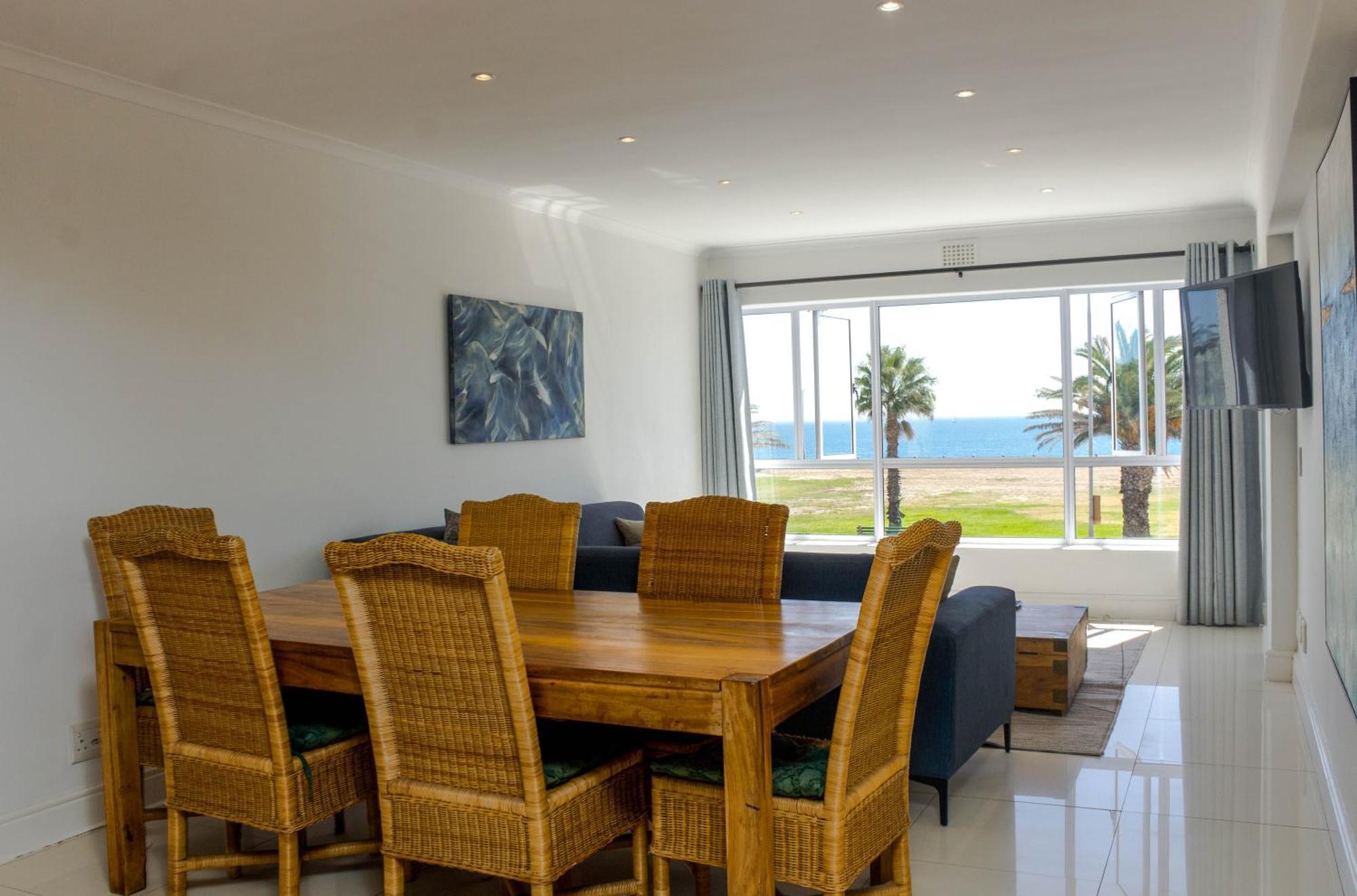 Mouille Point Apartments 케이프타운 객실 사진